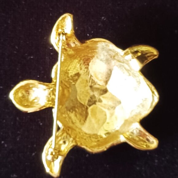 Colorful Turtle Brooch - Picture 3 of 4